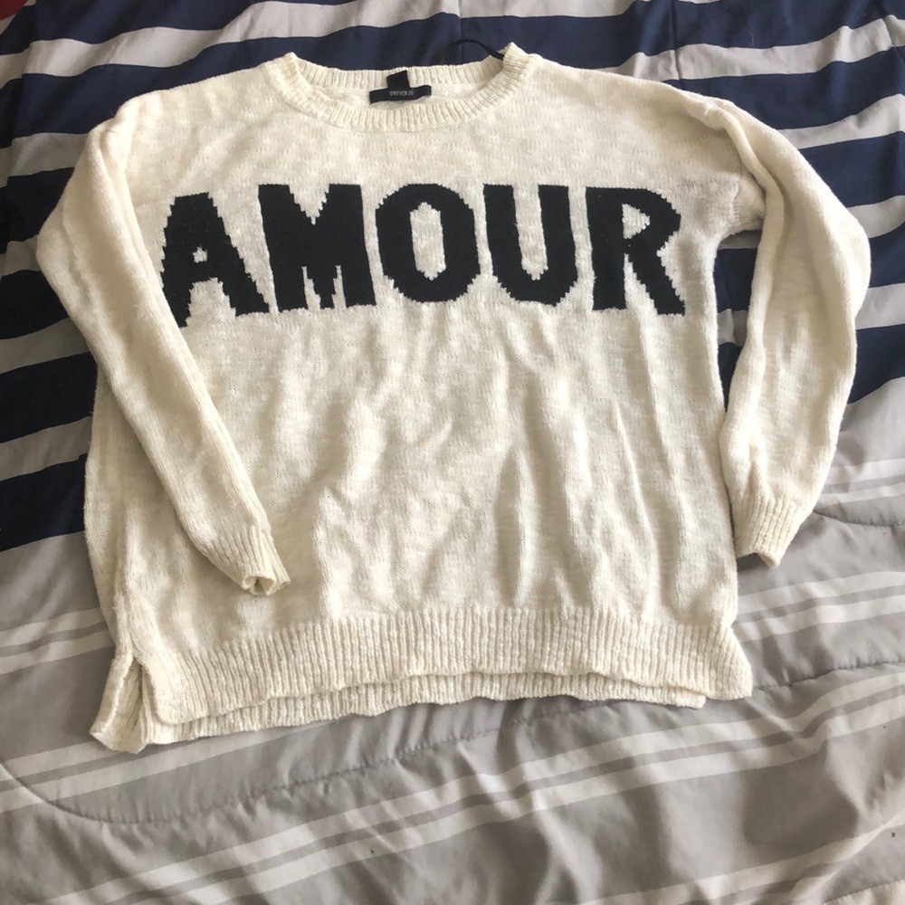 Sweatshirt